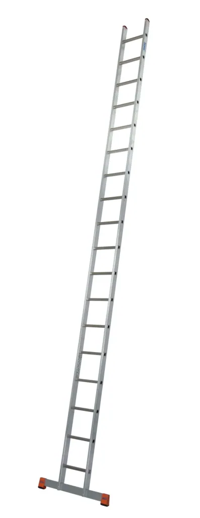 Aluminum leaning ladder, 18 rungs