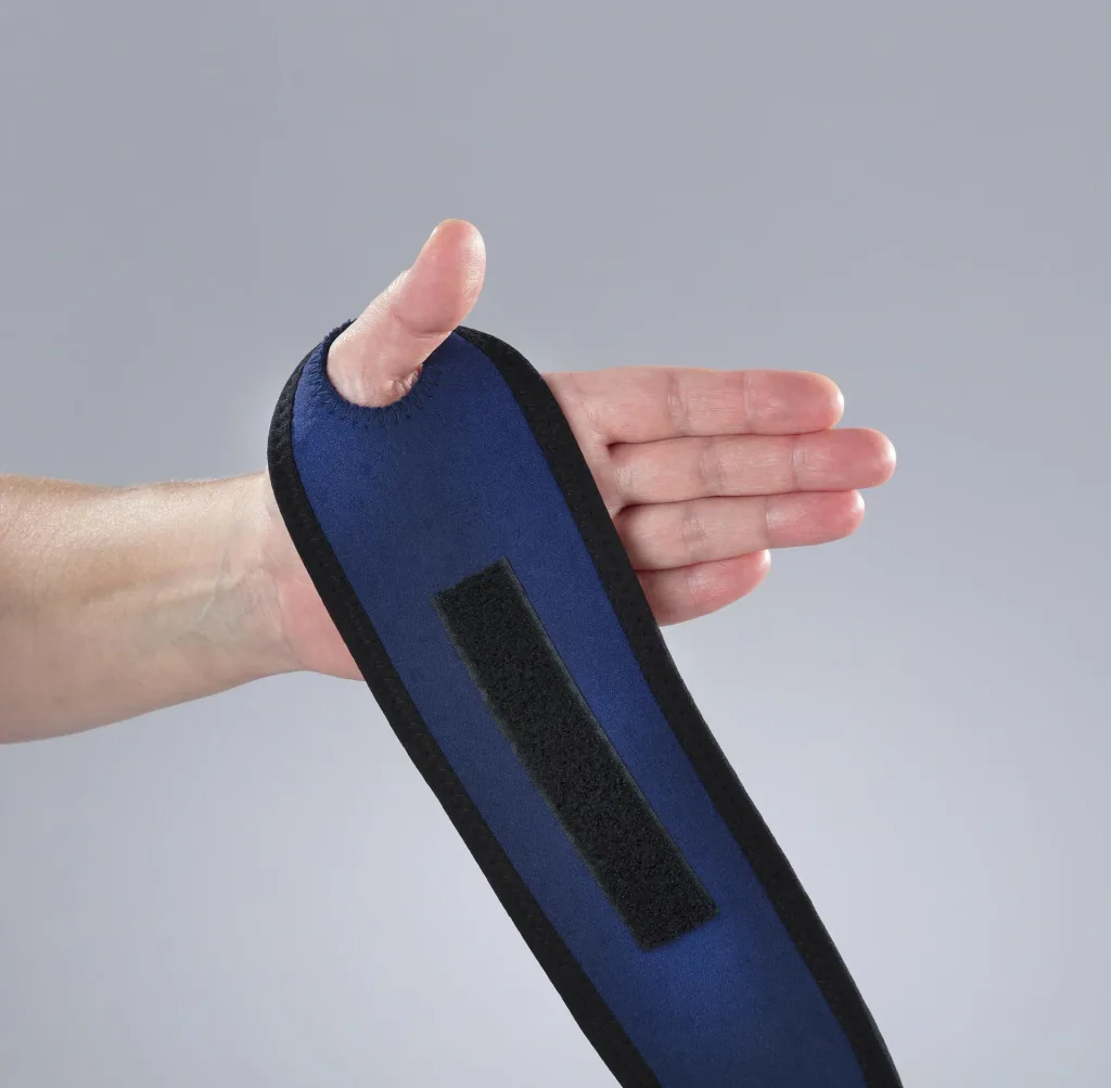 Universal wrist support