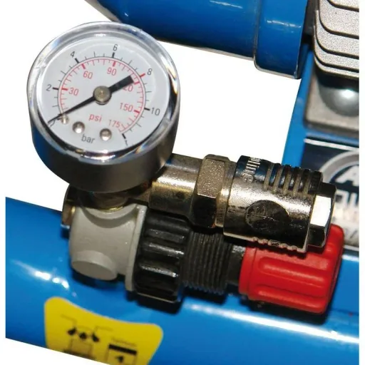 Compressor air output 240/10/5 - 10 bar