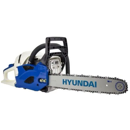 Chainsaw with 42cc petrol engine