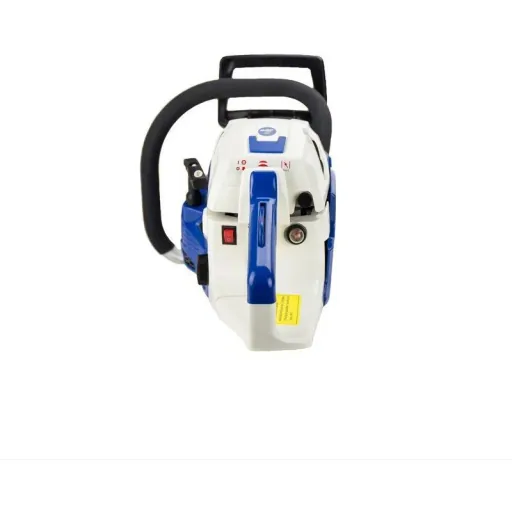 Chainsaw with 42cc petrol engine