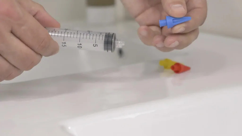 Earwax removal syringe