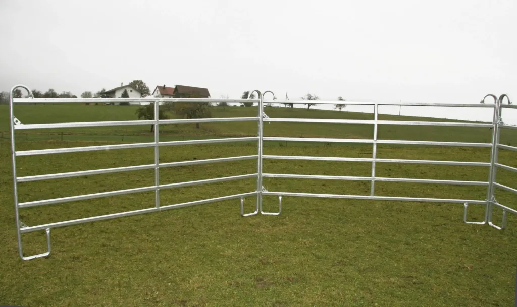 Pasture panel - fence element 2.4 m length, 1.7 m height
