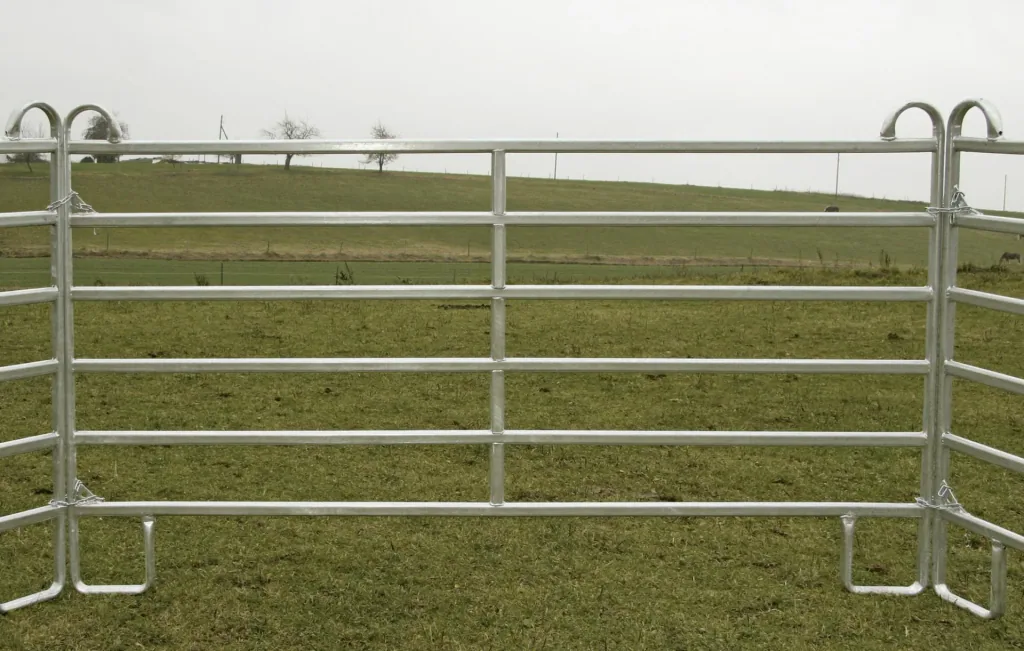 Pasture panel - fence element 2.4 m length, 1.7 m height