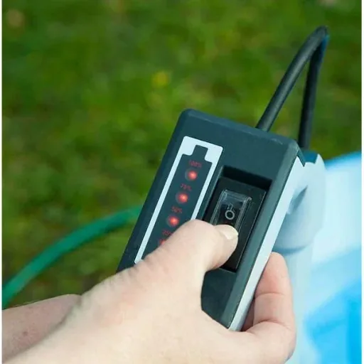 12V ACCU-WATERPOMP 1500 L/hour including 1 battery, charger and bracket