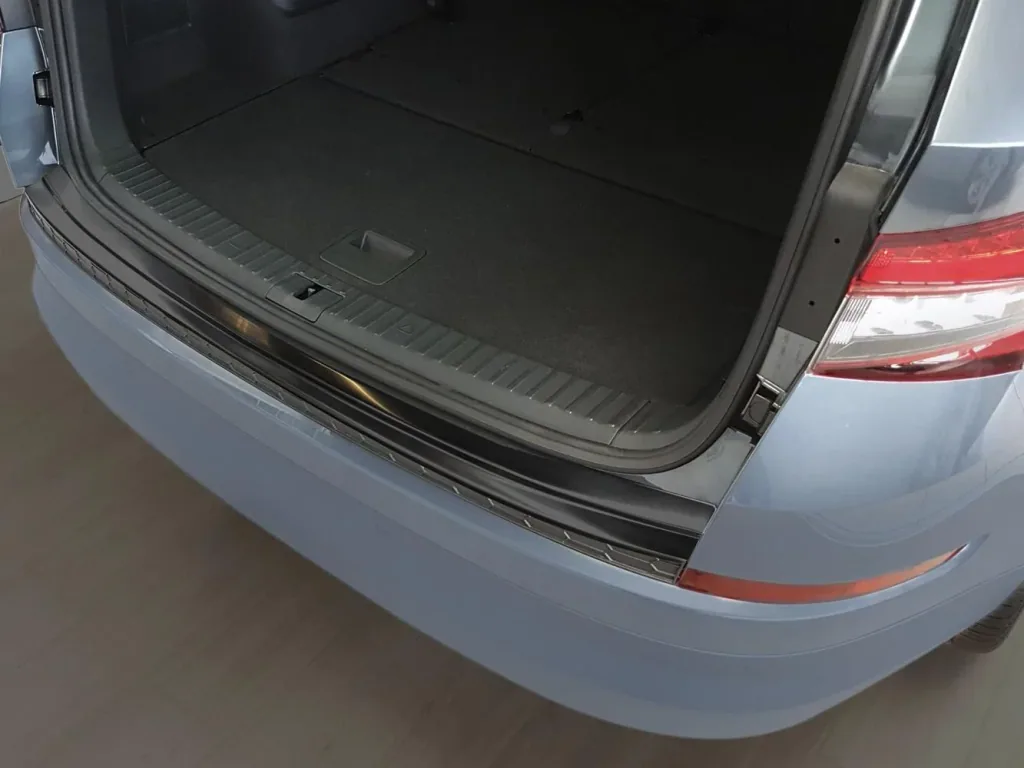 Stainless steel loading sill protector for Skoda Kodiaq Crossover - graphite / black, built from 2016>