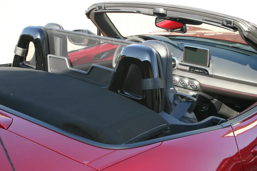 Wind deflector Mazda MX 5 type ND, built in 2016>