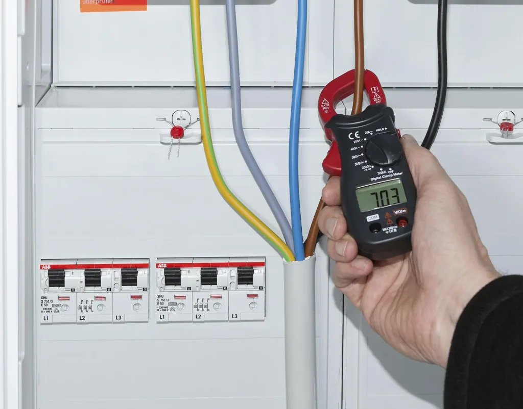Current clamp multimeter