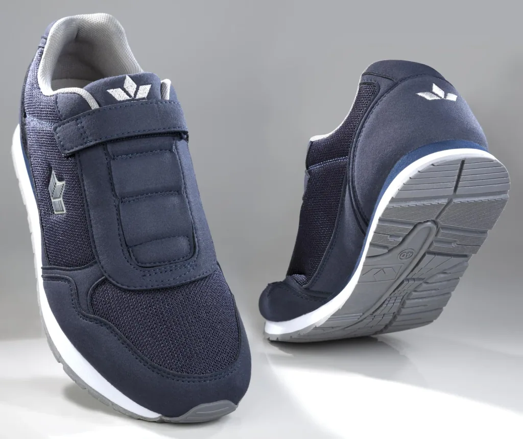 Leisure shoe with Velcro, color navy, size 39
