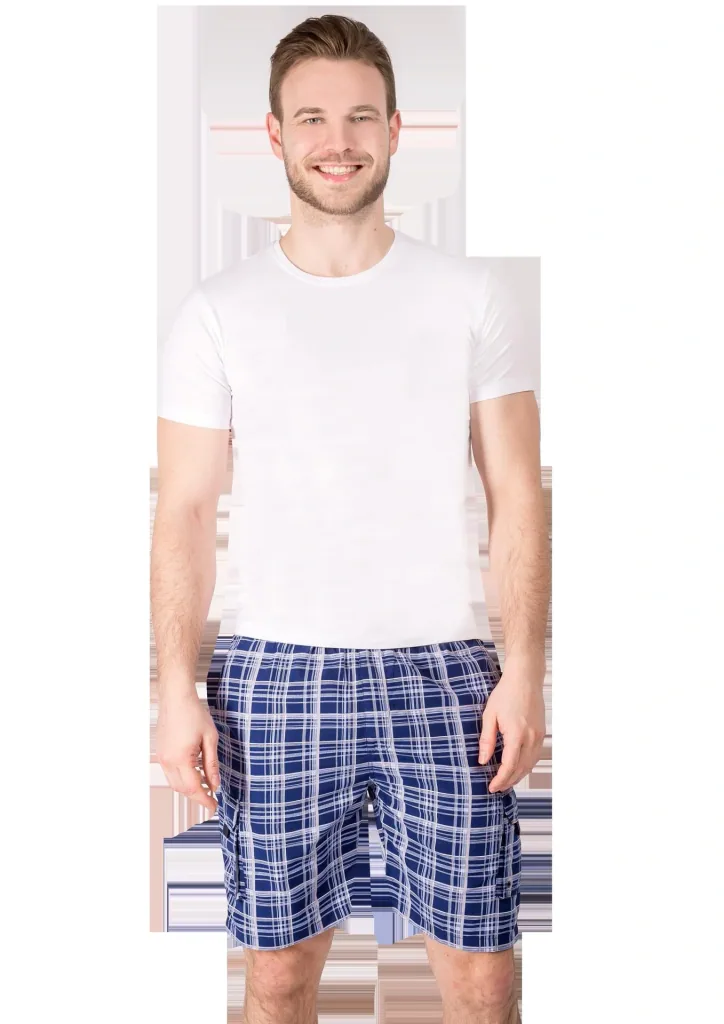 Shorts with cargo pocket, color navy/checked, size XL