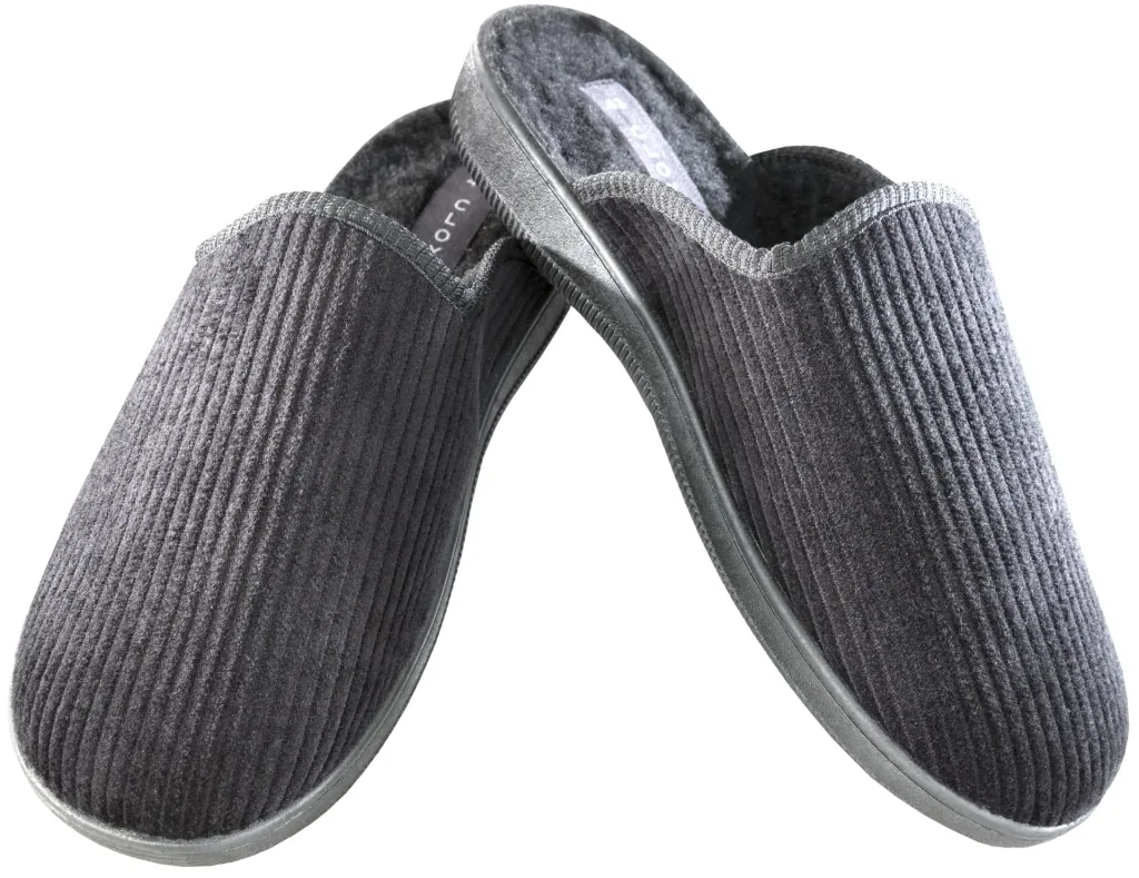 Slipper, color black, size 40