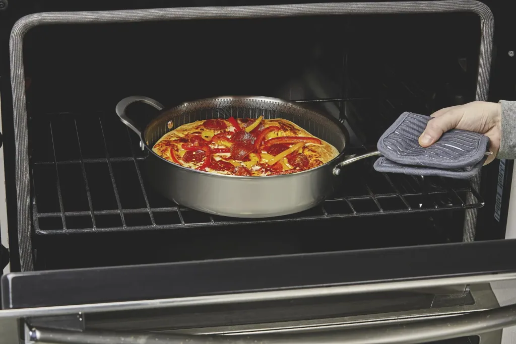Titan Pan multi-pan, Ø 24 cm including recipe booklet