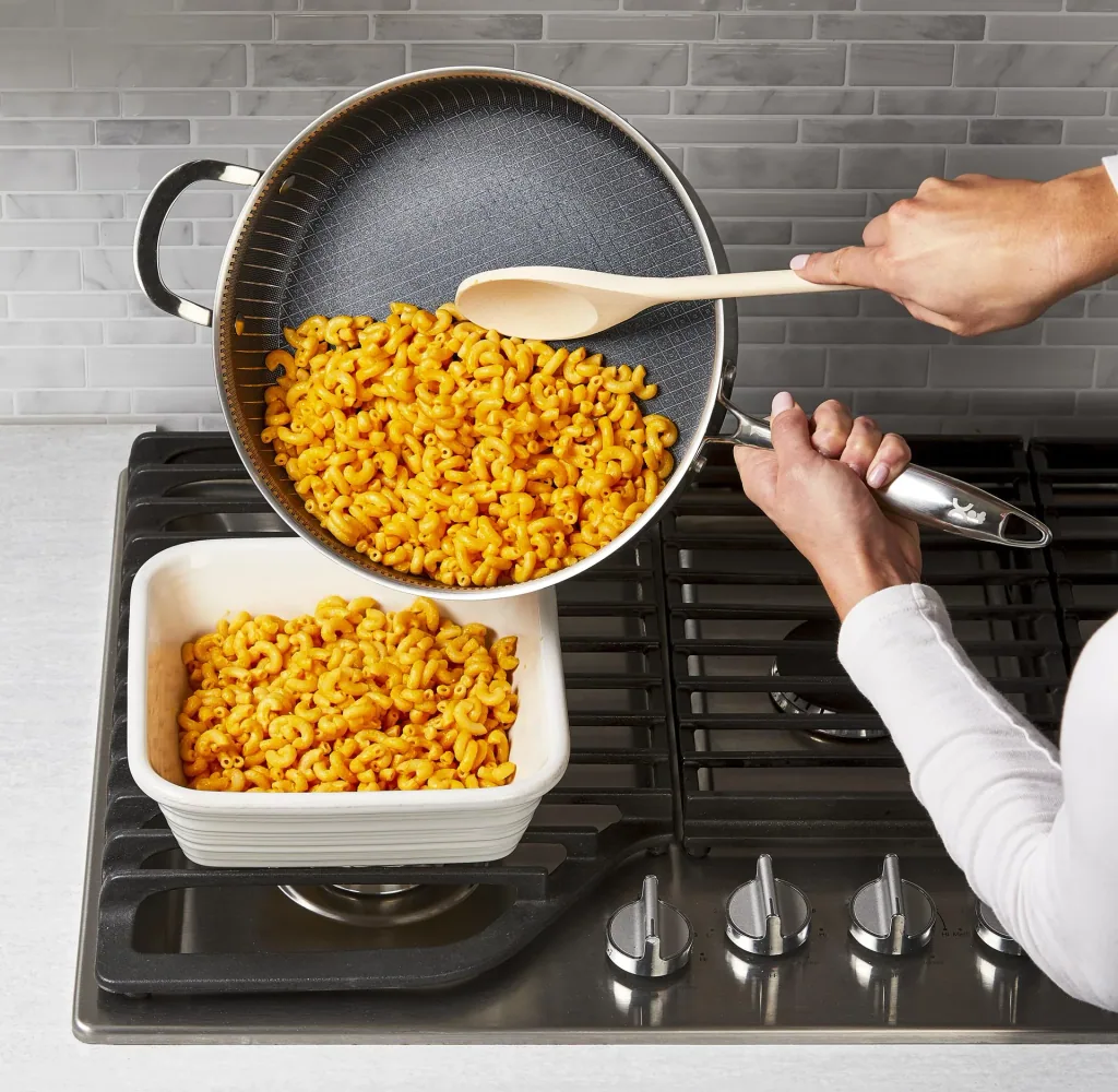 Titan Pan multi-pan, Ø 24 cm including recipe booklet