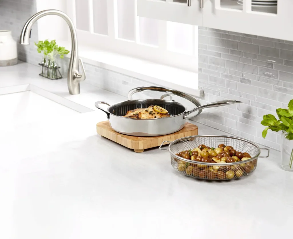 Titan Pan multi-pan, Ø 24 cm including recipe booklet