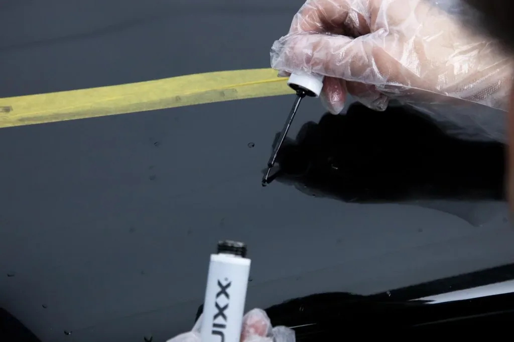 Paint stone chip repair kit, black