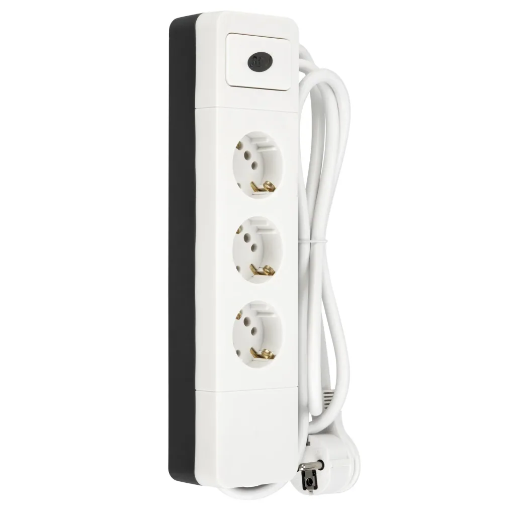 3-way power strip with combo plug system
