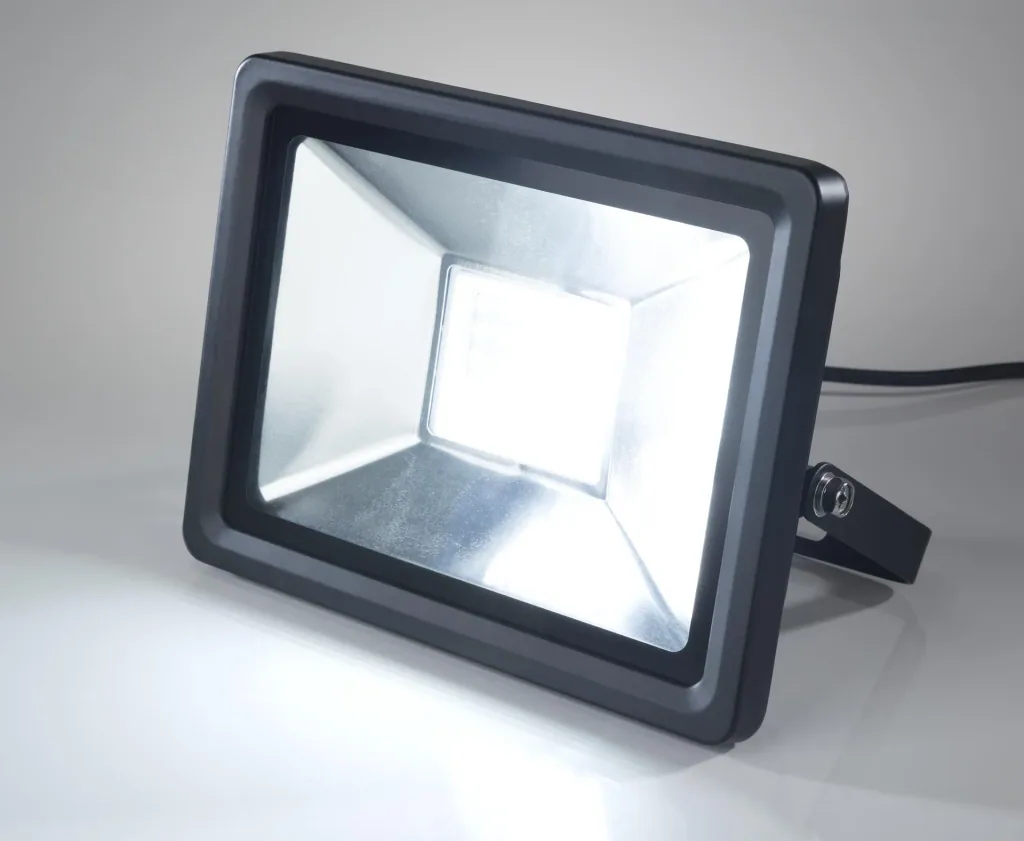 LED floodlight with motion detector, 20 watts, 1600 lumens, IP44
