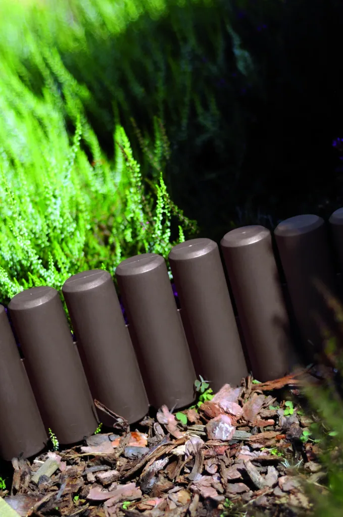 Bed edging PALISADE, brown - 10 pieces - 2.7 m