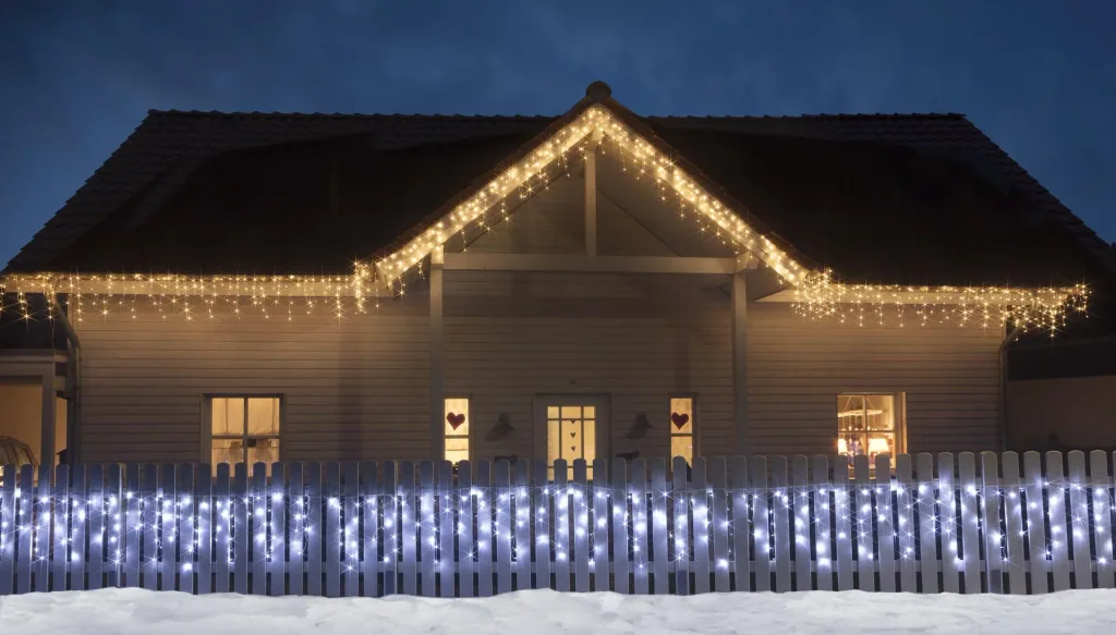 Icy rain light chain with 960 cold white LEDs - length 24 m