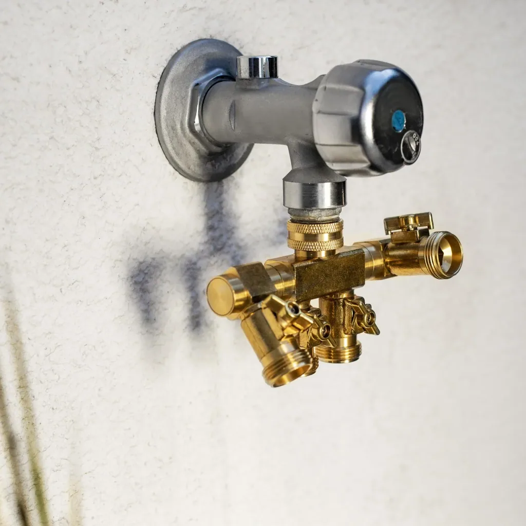 4-way water distributor - 4 taps with 3/4" external thread