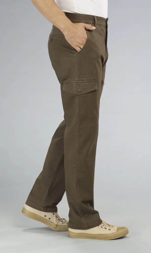 Cargo pants, color brown, size 48
