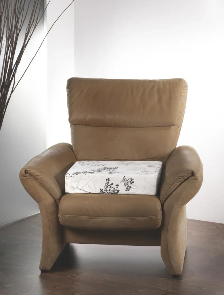Comfort seat cushion/ standing aid, design: tendril