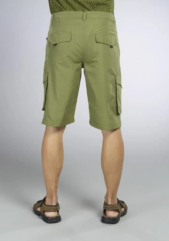 Shorts, Farbe oliv, Gr.M