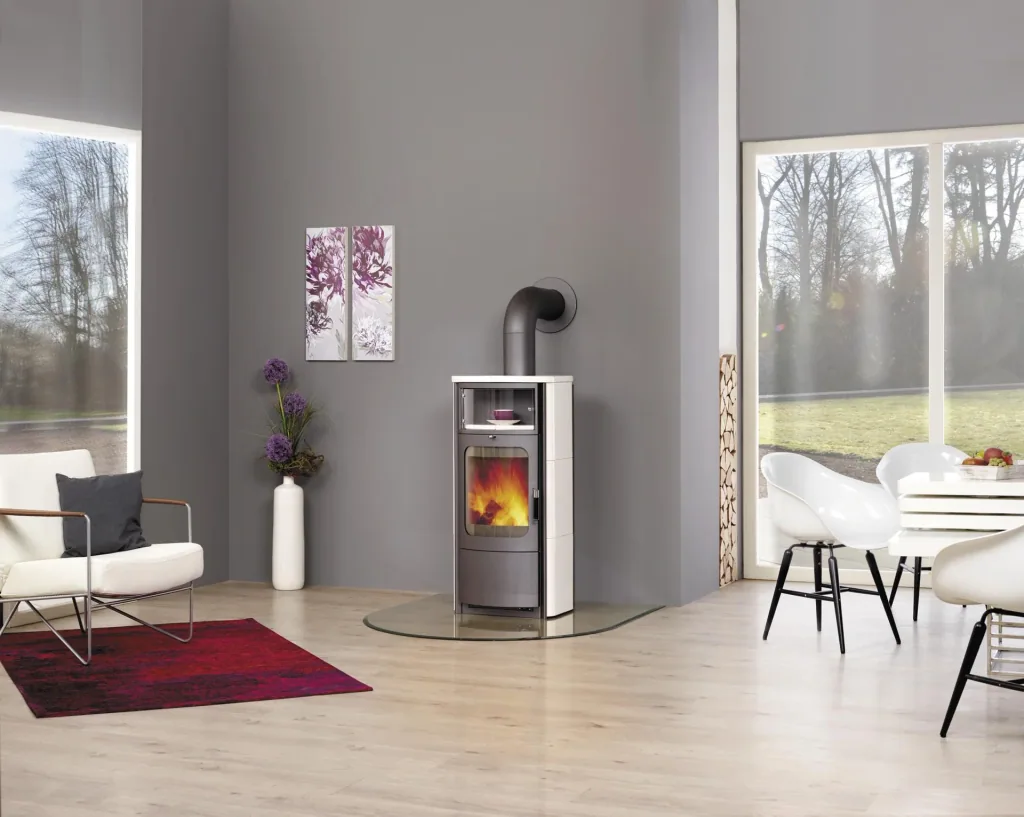 Fireplace stove Opera-B (7 kW) cream-white, continuous burning, automatic