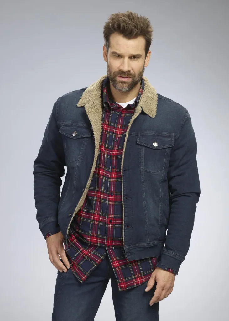 Denim jacket with teddy lining, color denim blue, size M