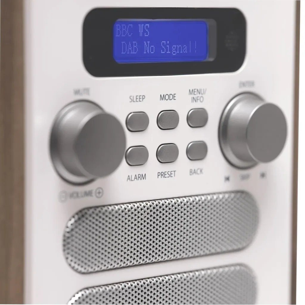 Radio with elegant wooden design and Bluetooth function, white