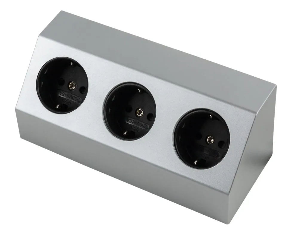 3-way protective contact socket with 1m connection cable and free ends for permanent installation