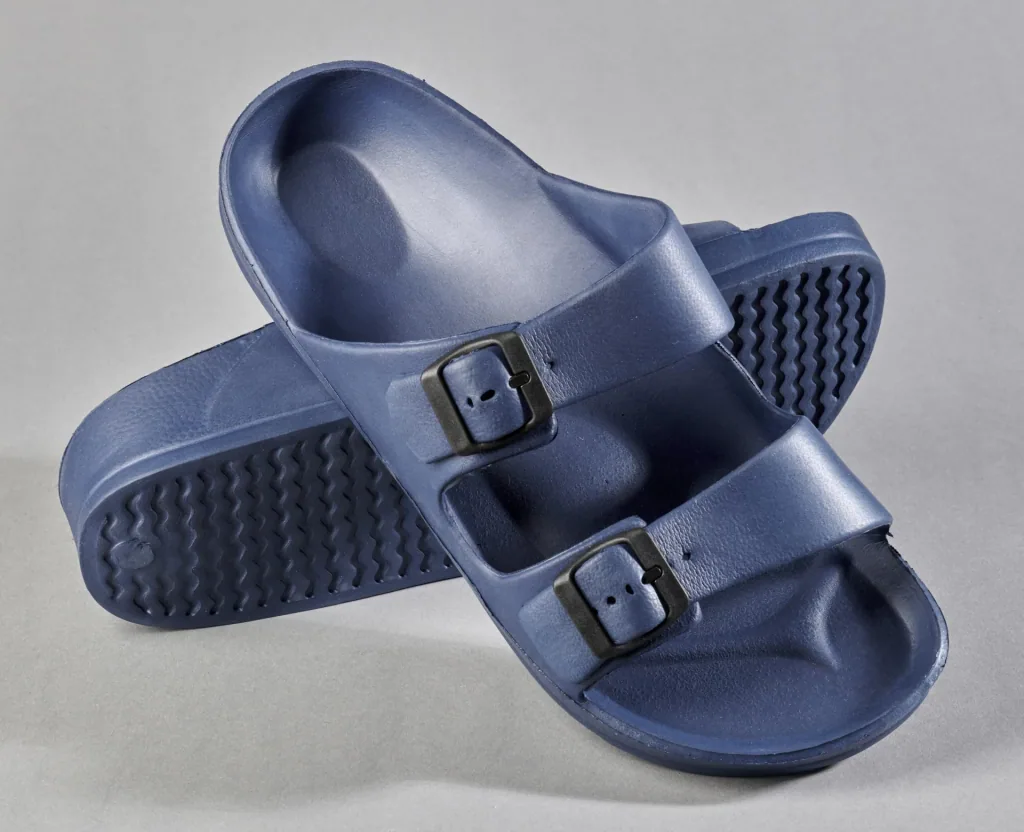 Leisure bathing slippers, color blue, size 43