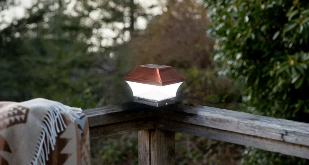Solar stainless steel fence post lights