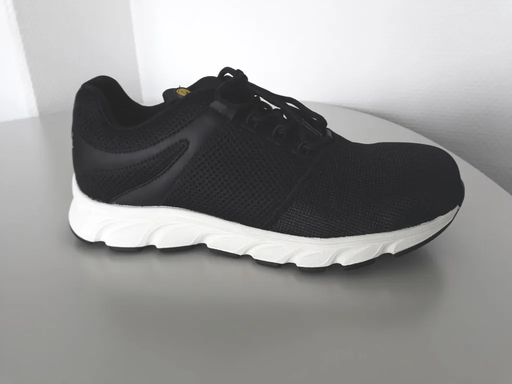 S1P safety shoe, color black, size 47