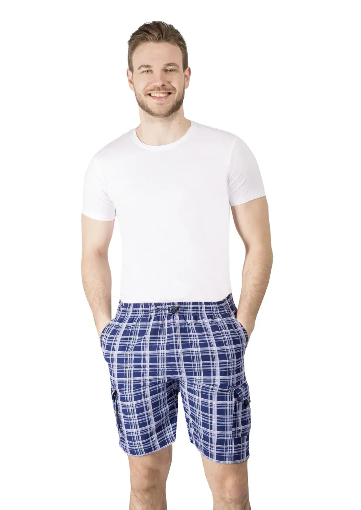 Shorts with cargo pocket, navy/checked, size M