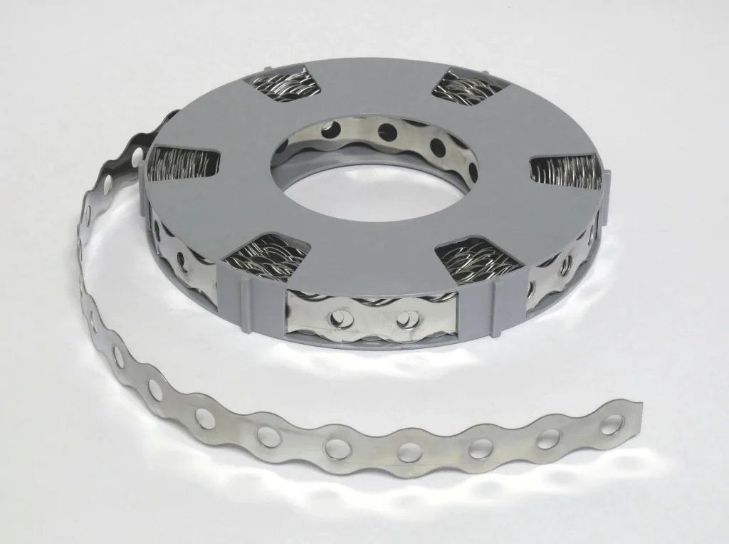 Perforated tape 19 mm x 10 m with plastic coating