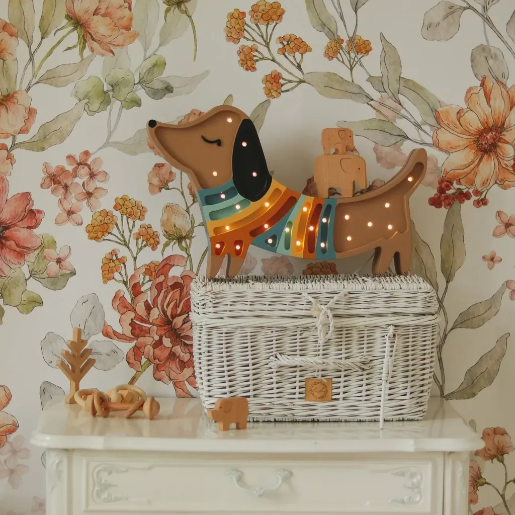 Little Lights kindernachtlampje, nachtlampje puppy – 100% naturel vurenhout, kleur: Aardbeiencrème