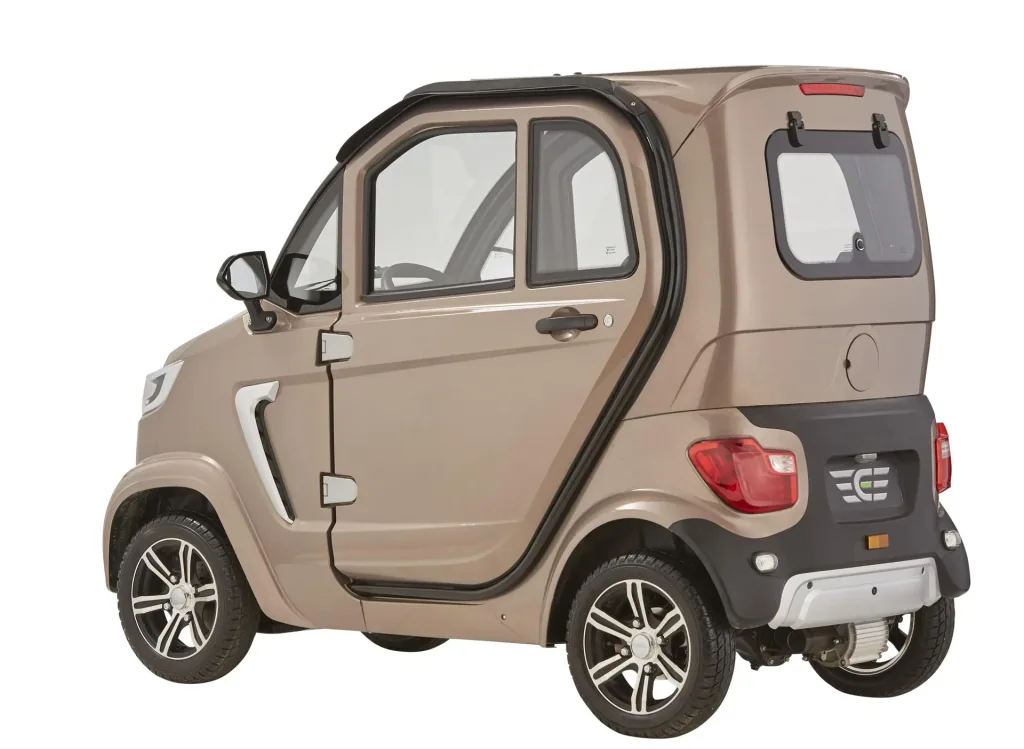 4-wheel electric cabin vehicle eLazzy Premium 45 km/h terraplatinum, with free on-site instruction