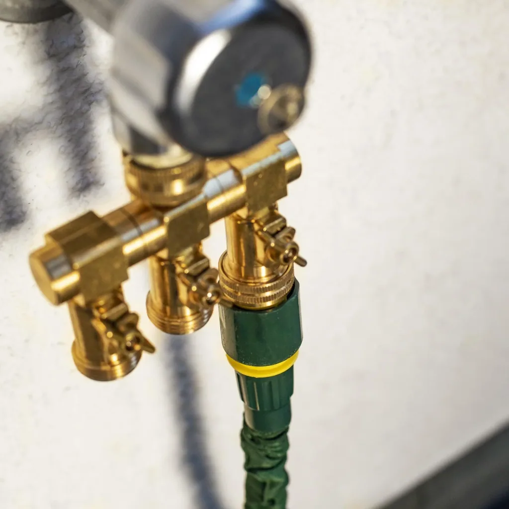 3-way water distributor - 3 taps with 3/4" external thread