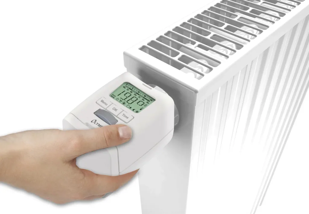 Energy-saving controller for radiators with window open detection