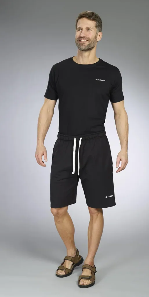 Shorts, color black, size M