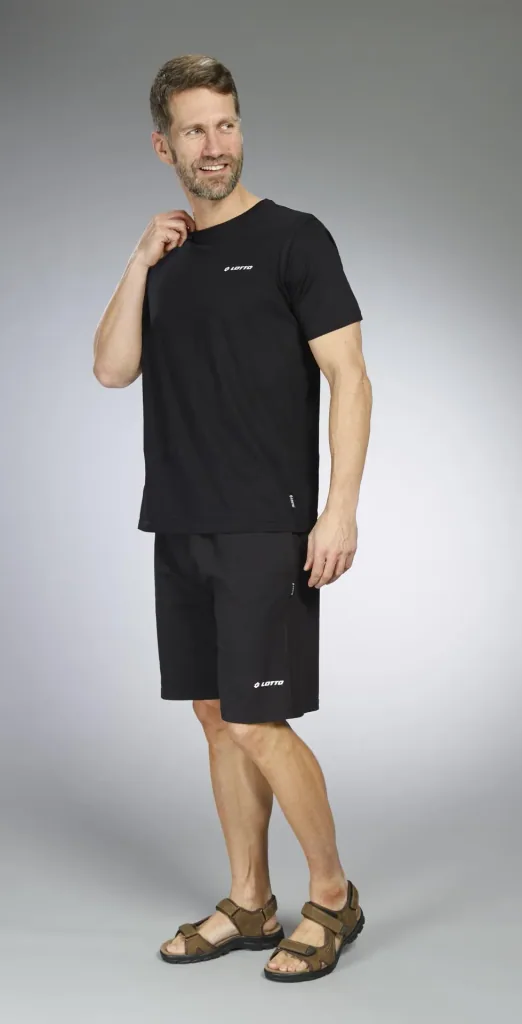 Shorts, color black, size M