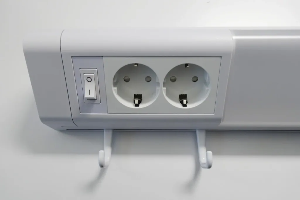 LED under-cabinet light in white with 2 sockets, 501mm