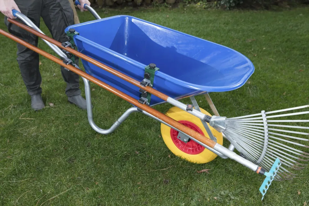 Garden tool wheelbarrow holder up to max. 50 mm wheelbarrow rim width, LxW 190x50 mm, weight 590 g