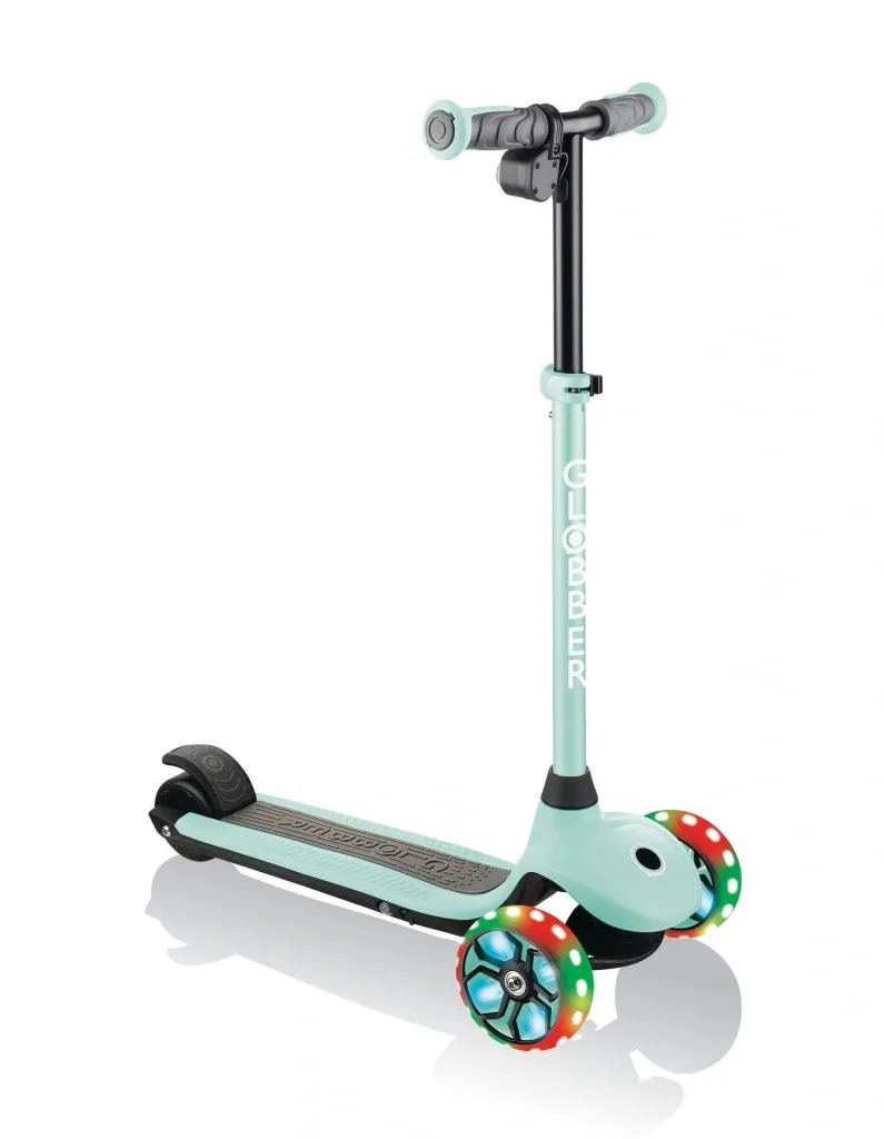 ONE K E-MOTION 4 PLUS e-scooter, lithium battery, 80 W motor, 125/90 mm, 3-wheeled, LED wheels, mint