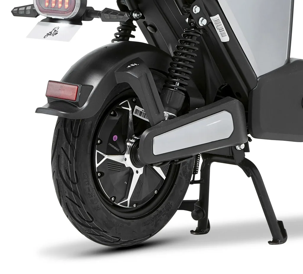 E-Scooter "Messina" 20 km/h white - Economical - Efficient thanks to high-quality wheel hub motor and lithium battery