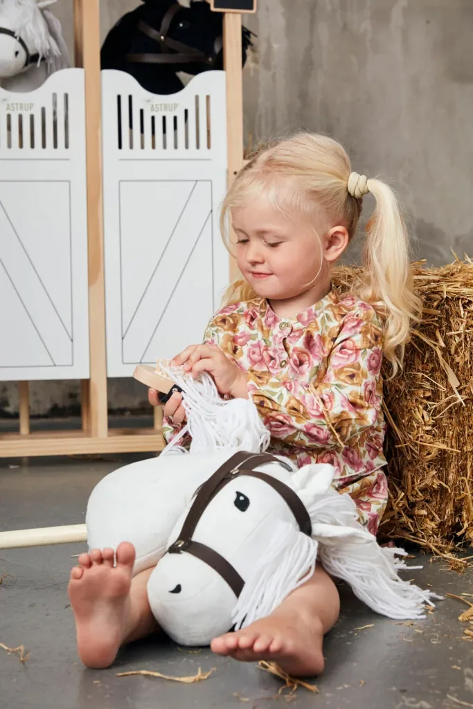 van Astrup Paardenstal voor Hobby Paarden