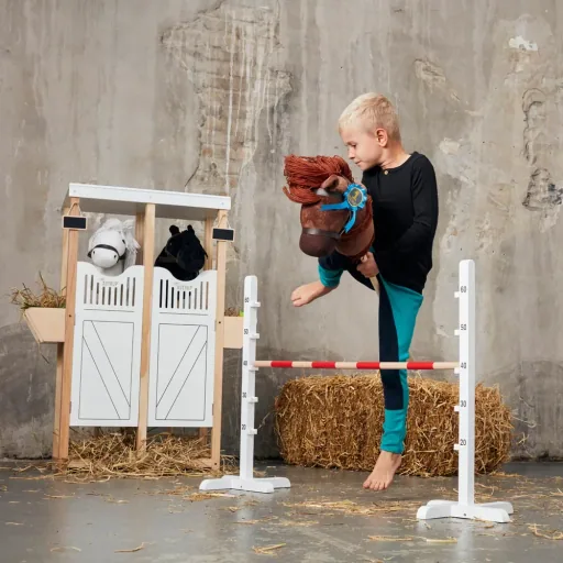 van Astrup Paardenstal voor Hobby Paarden