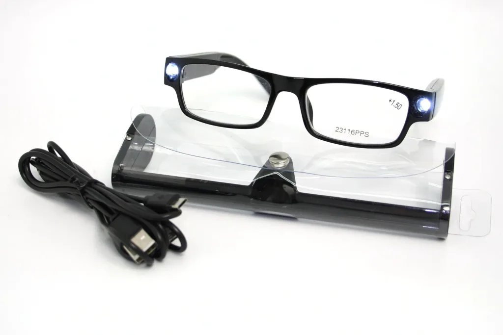 Workerstyle reading glasses with LED, +3.0 diopters