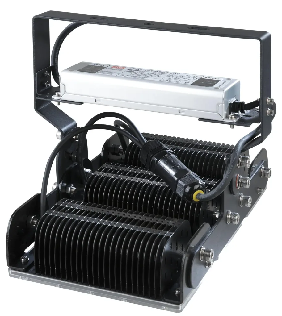 150 W Multi LED stable light, 3 modules 19,500 lumens, IP65 / D-mark